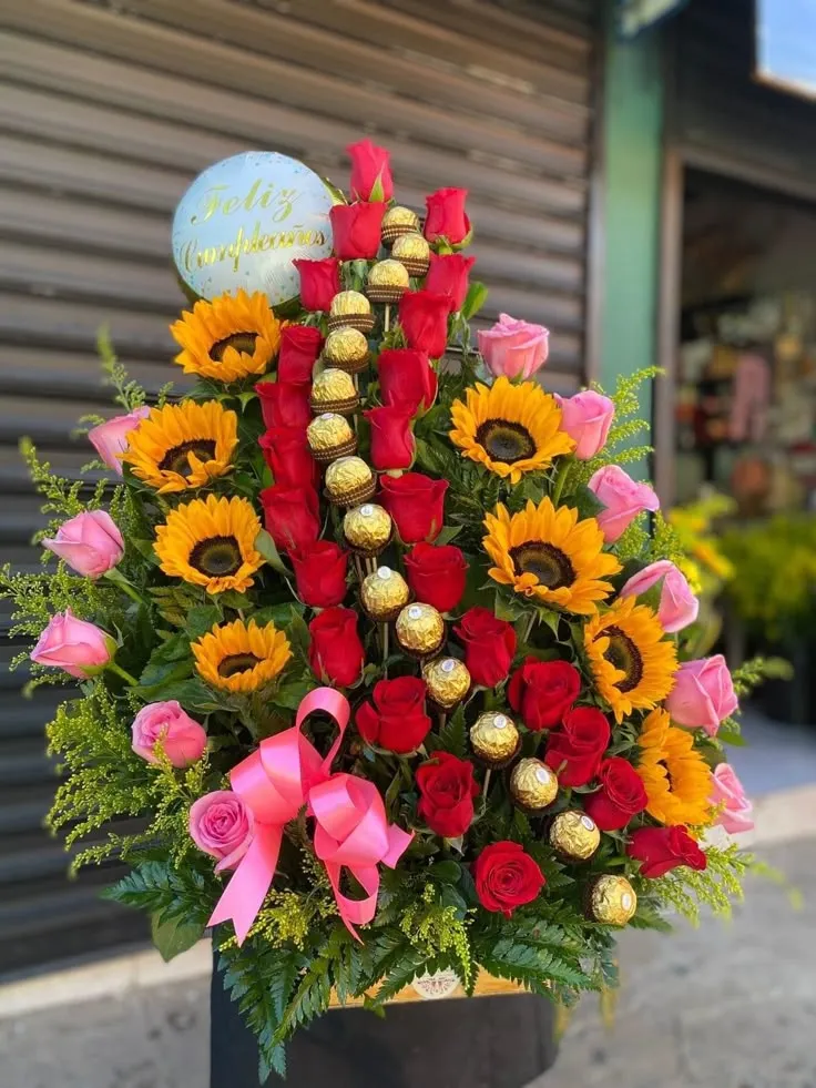 Arreglo de Girasoles con Chocolates